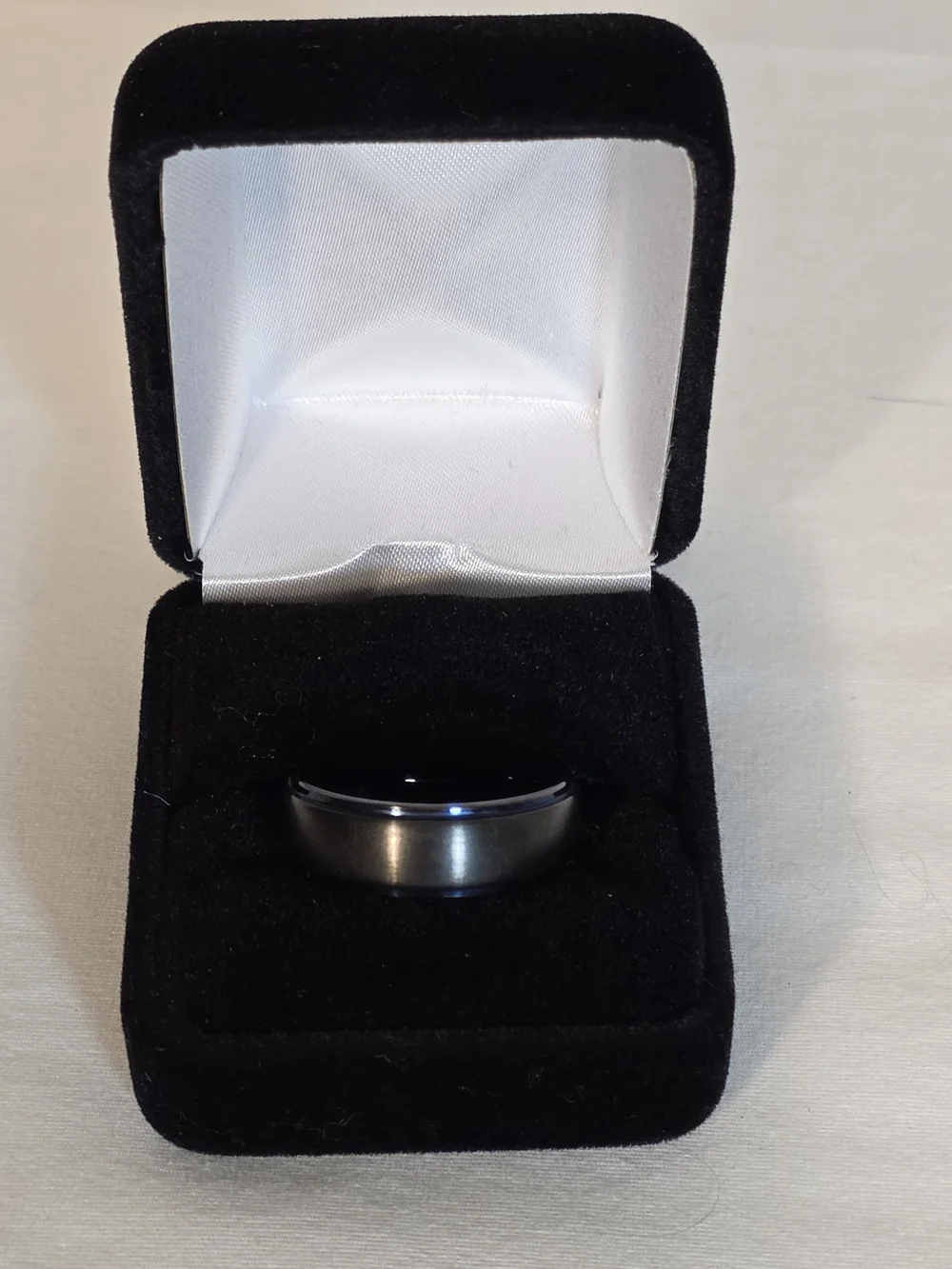 Mens 8mm Black Brushed Tungsten Carbide Ring Sz 11 Band Blue Groove Inlay & Box